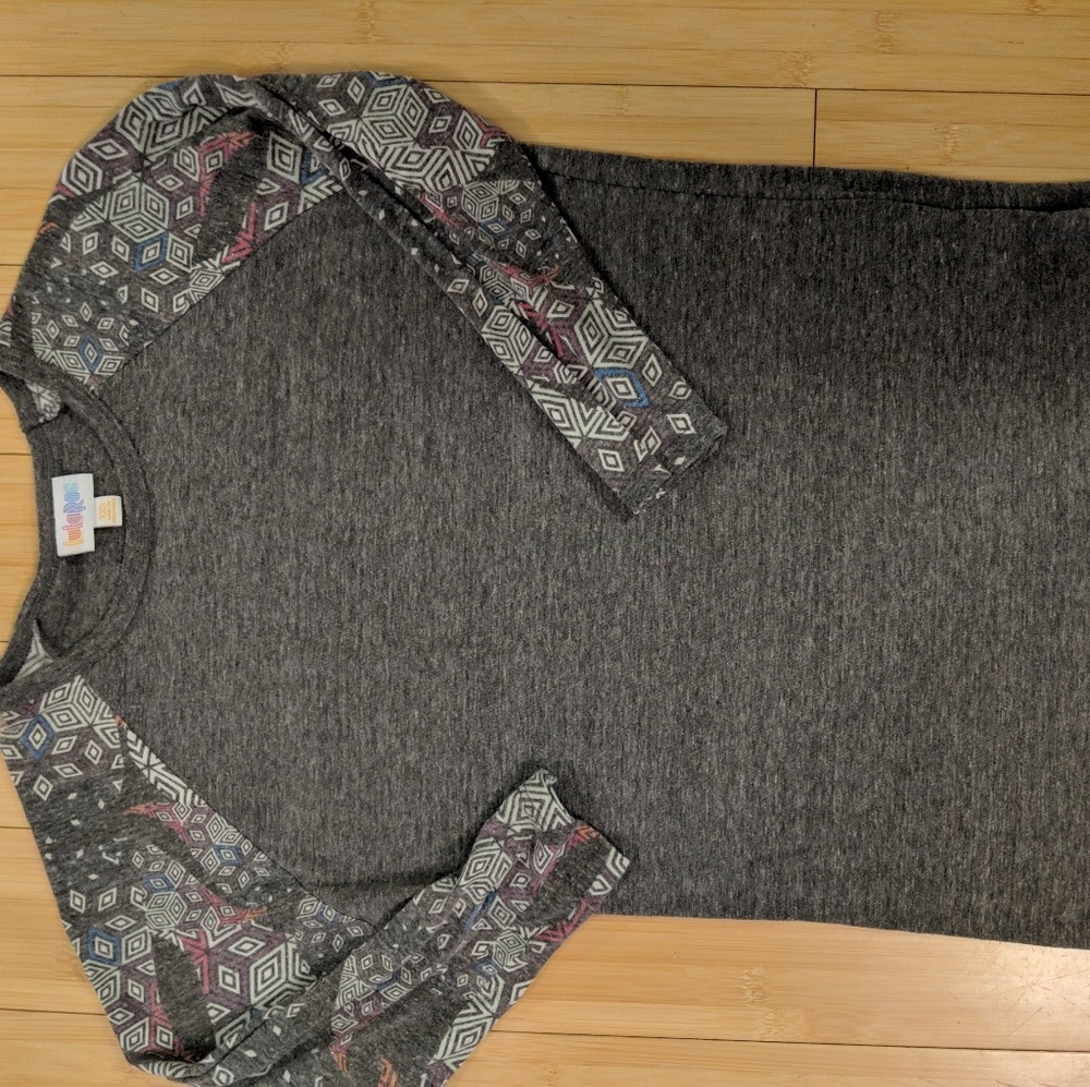 Lularoe randy tee